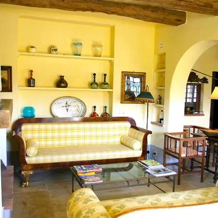 Villa 6 Bedrooms With Shared Pool Jacuzzi And Enclosed Garden At 4 Km Away From The Beach
