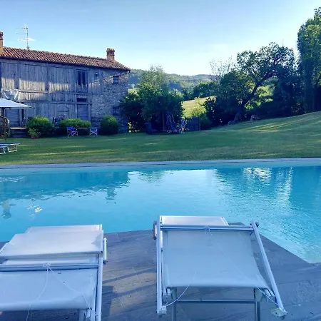 6 Bedrooms With Shared Pool Jacuzzi And Enclosed Garden At 4 Km Away From The Beach *