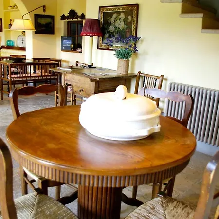 6 Bedrooms With Shared Pool Jacuzzi And Enclosed Garden At 4 Km Away From The Beach