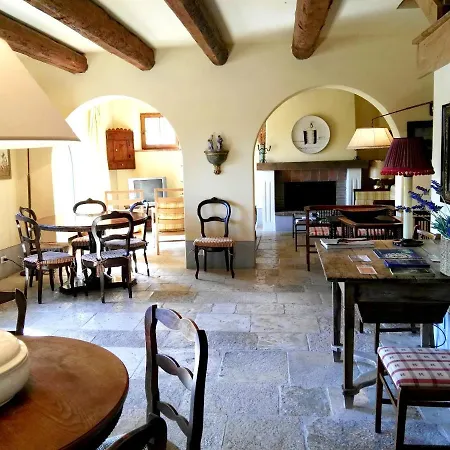 6 Bedrooms With Shared Pool Jacuzzi And Enclosed Garden At 4 Km Away From The Beach