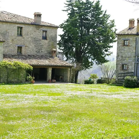 6 Bedrooms With Shared Pool Jacuzzi And Enclosed Garden At 4 Km Away From The Beach Villa *