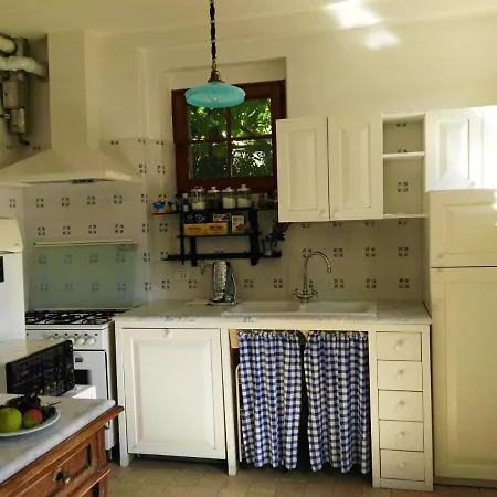 6 Bedrooms With Shared Pool Jacuzzi And Enclosed Garden At 4 Km Away From The Beach * Frontino