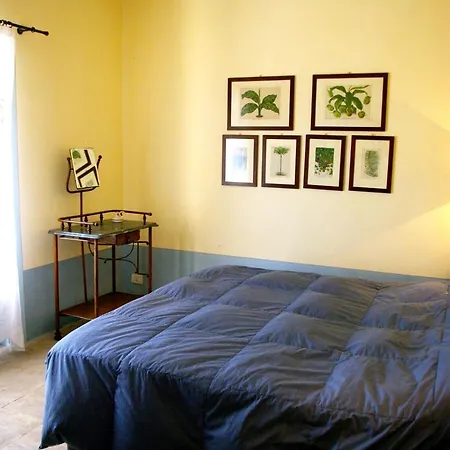 6 Bedrooms With Shared Pool Jacuzzi And Enclosed Garden At 4 Km Away From The Beach Frontino